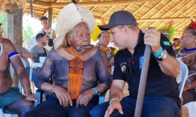Cacique Roni e Agnaldo Santos (Superintendente de assuntos Indígenas).